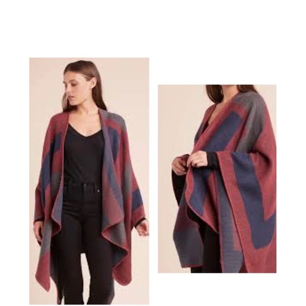 BB Dakota Poncho Blanket Wrap One Size Mulberry Rust Gray Open Soft Knit Scarf